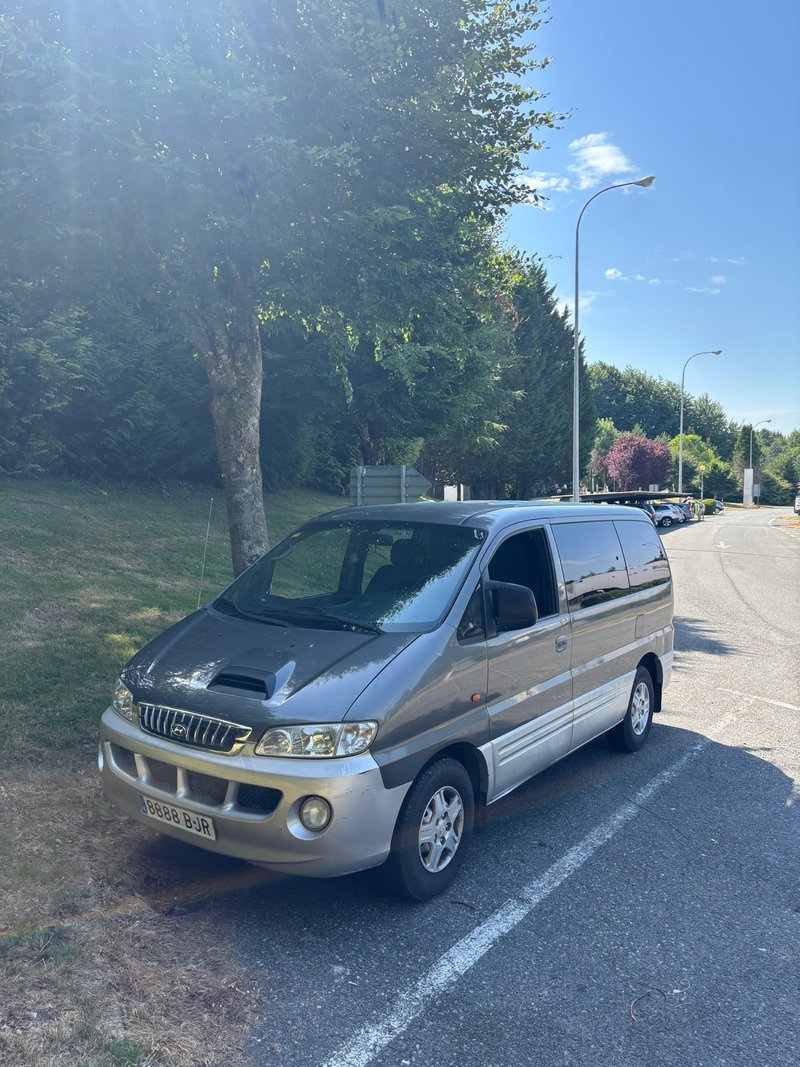 Hyundai H-1 2001 - foto 1