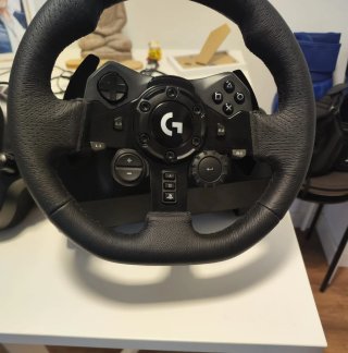 Volante Logitech G923 con Pedales y Palanca