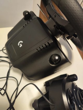Volante Logitech G923 con Pedales y Palanca