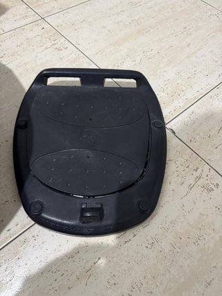 Baúl Givi E470 47L