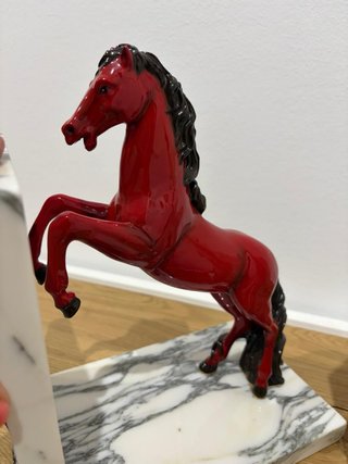Par sujetalibros vintage caballos rojos
