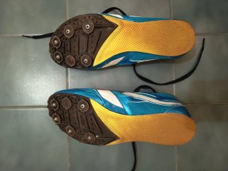 Zapatillas de clavos para atletismo