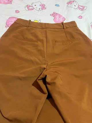 Pantalones Bershka marrones
