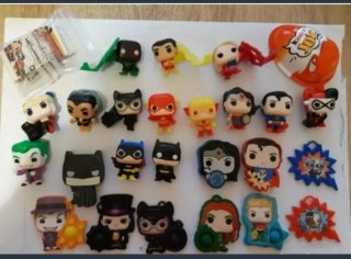 Collezione completa Funko Pop DC Marvel Kinder Sorpresa