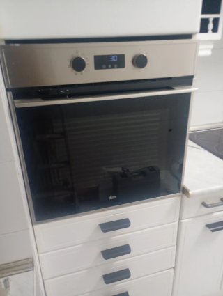 Piano cottura in vetroceramica e forno Teka