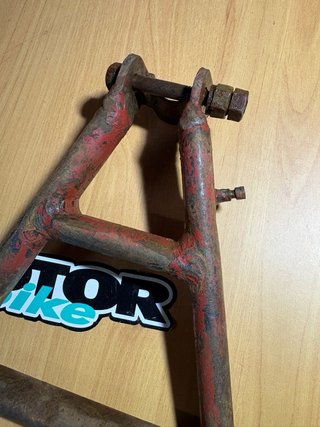 Caballete moto Soriano 125