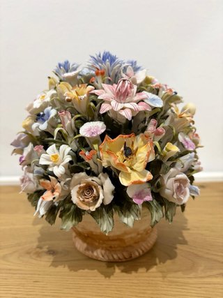 Centro de mesa floral porcelana antigua
