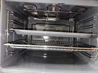Forno Balay bianco con poco uso e mobile su misura.