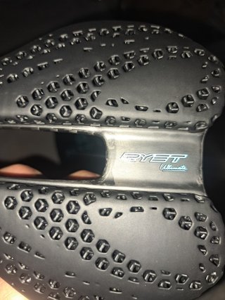 Selim Carbono RYET 3D Honeycomb