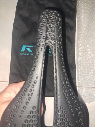 Selim Carbono RYET 3D Honeycomb