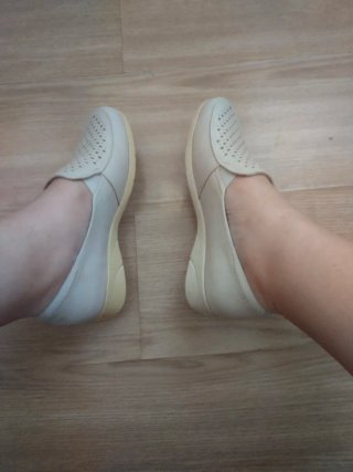 Zapatos náuticos Pitillos beige perforados