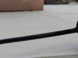 Gafas de sol Miu Miu cuadradas negras