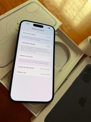 iPhone 16 Negro 100% Salud
