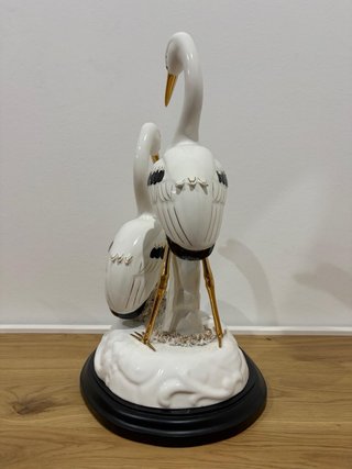 Antigua figura porcelana cigüeñas