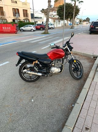 Keeway Speed 125cc Moto Naked Roja