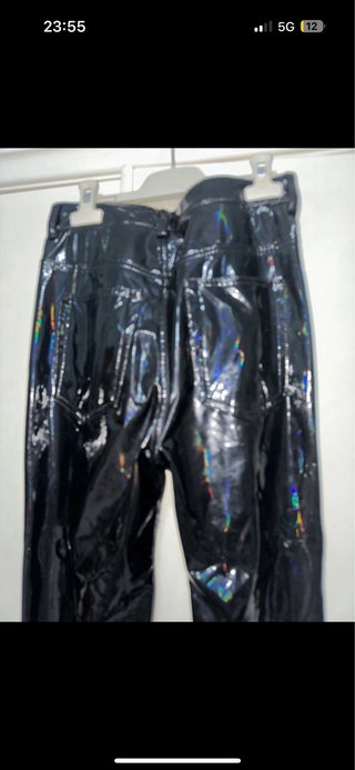 Pantalón vinilo negro talla 36