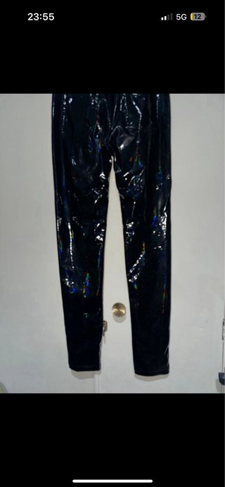 Pantalón vinilo negro talla 36