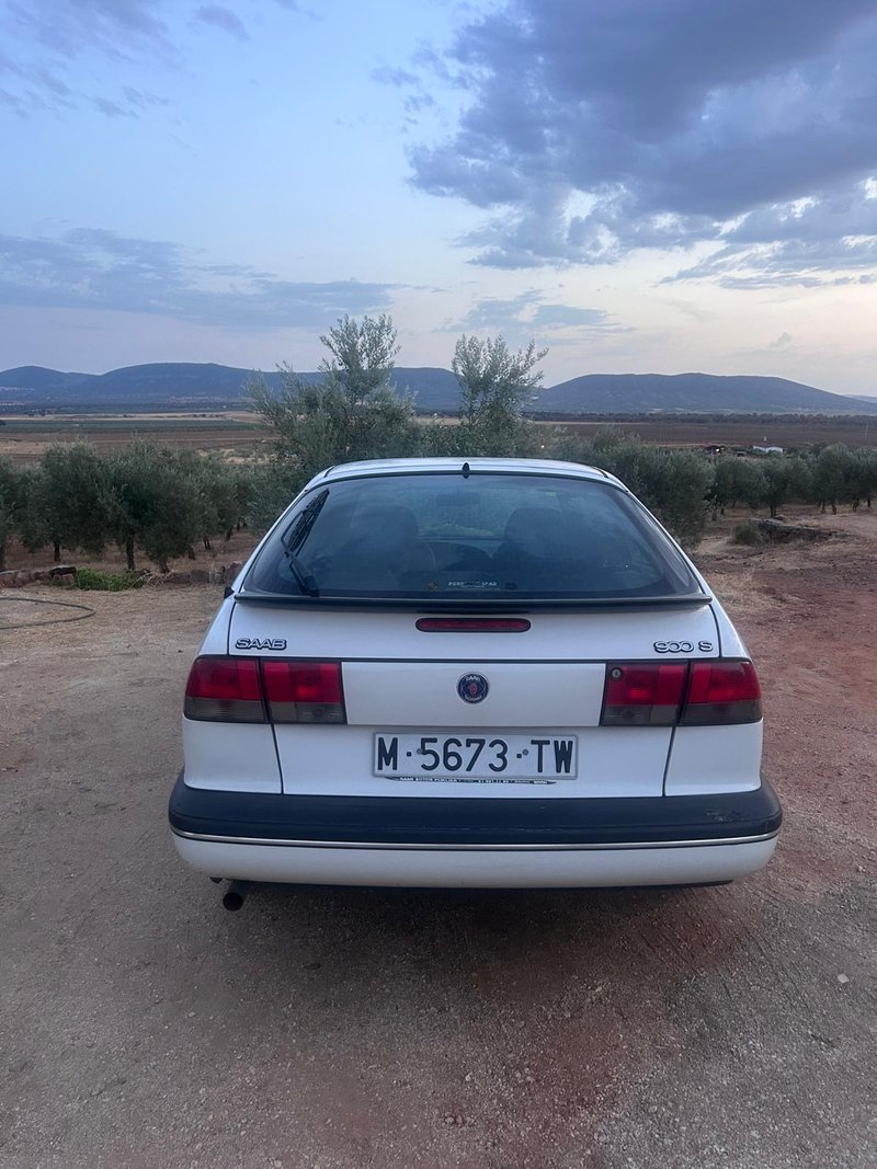 Saab 900 S 1996 - foto 1