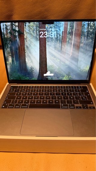 MacBook Air M2 2022