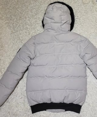 Chaqueta Supply & Demand Gris con Capucha