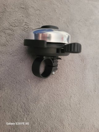 Timbre plateado para patinete o bici