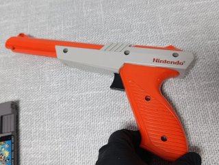 Nintendo NES Zapper + Super Mario /Duck Hunt