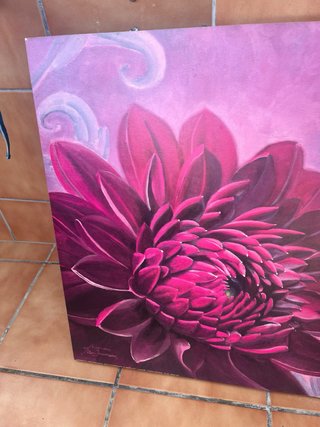 Cuadro de flor rosa y morada Esta muy bien estado
