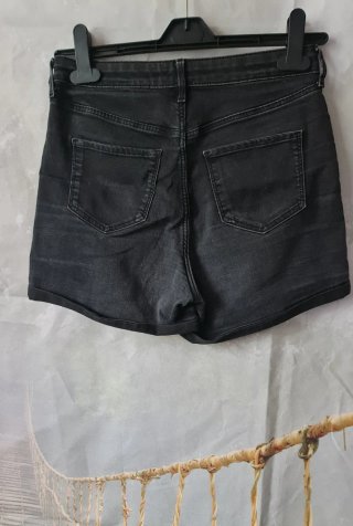 Shorts vaqueros tiro alto. Talla 15 años o S