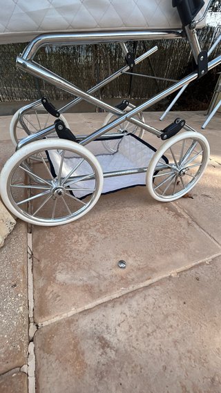 Carrito de muñecas De Cuevas Reborn