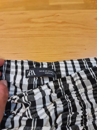 Falda Zara Talla XS Plisada Cuadros