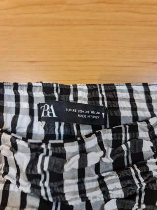 Falda Zara Talla XS Plisada Cuadros