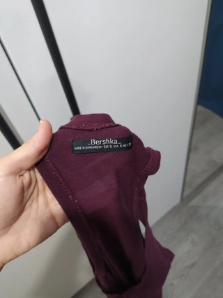 Dos camisetas de tirantes