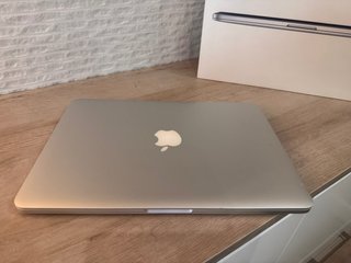 MacBook Pro Retina 13” 2015 Plata
