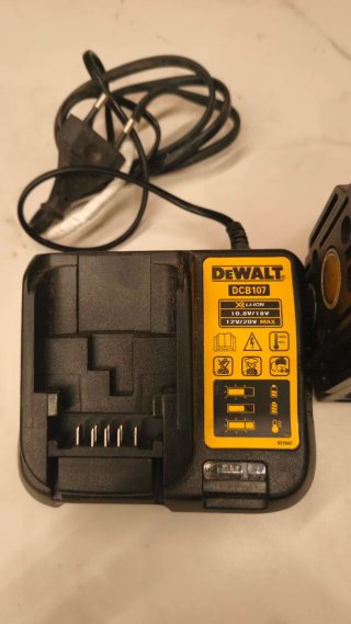 Nivel Láser Dewalt 12V