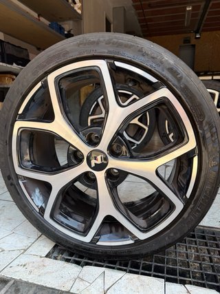 Llantas 18 Hyundai i30N en perfecto estado!!