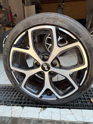 Llantas 18 Hyundai i30N en perfecto estado!!
