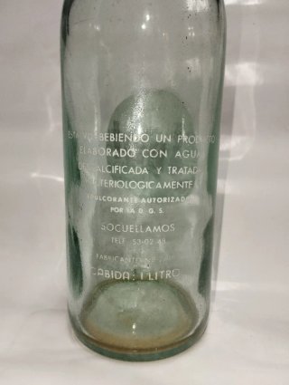 Botella de gaseosa y leal Socuéllamos