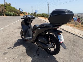 Honda SH 125i Sport 2024 Negra - 2.100 km