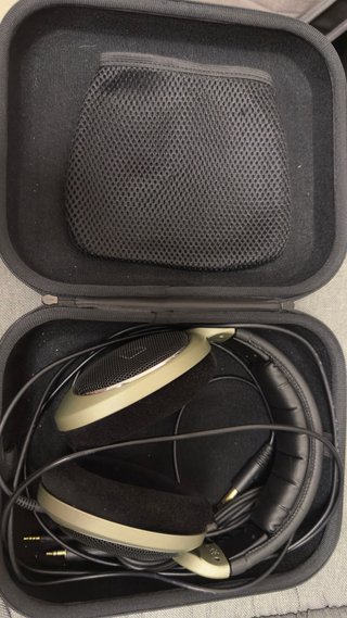 Sennheiser HD 595 + Estuche Beige/Negro