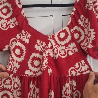Vestido rojo estampado étnico