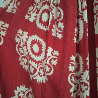 Vestido rojo estampado étnico