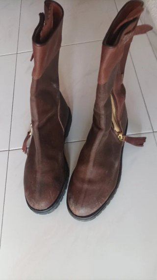 Botas camperas de cuero marrón