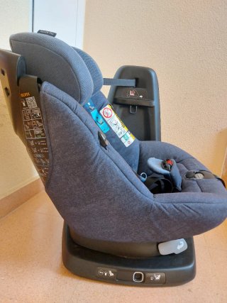 Silla coche Isofix giratoria. Marca Bebeconfort