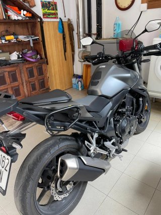 Honda Hornet CB750 Gris