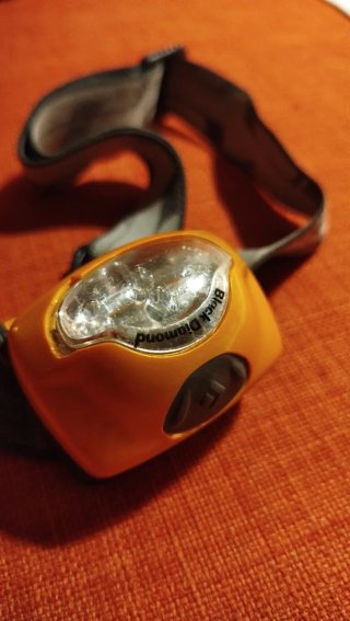 Linterna Frontal Black Diamond Naranja