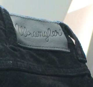 Wrangler Arizona de pana negro – W32  talla 42