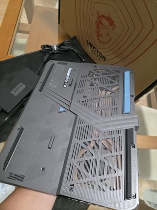MSI Vector A16 HX | Ryzen 9 8940HX | RTX 5070 Ti