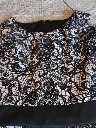 Vestido negro y blanco talla M