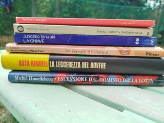 6 libri in lotto
