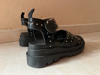 Sandalias Bosanova Negras Tachuelas